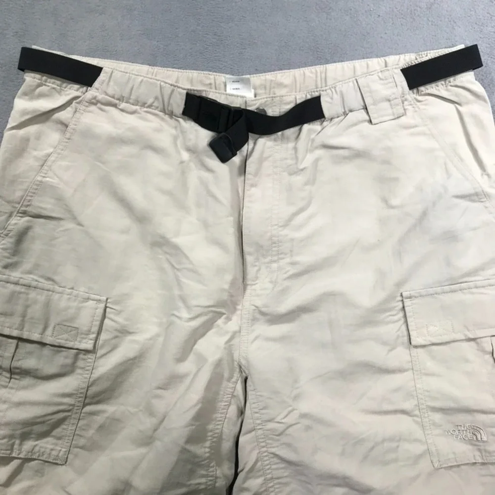 The North Face Cargo Shorts Men's Extra Large Beige Belted Nylon Hiking Outdoors